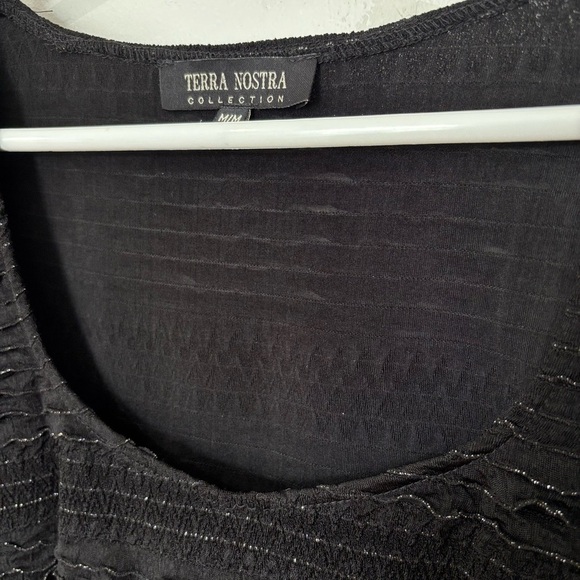 🎉4/30$🎉 Terra Nostra Textured Cap Sleeve Top - Size M - Picture 2 of 6